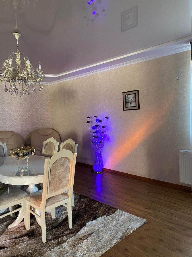 ホテル Golden Star Kazbegi エクステリア 写真