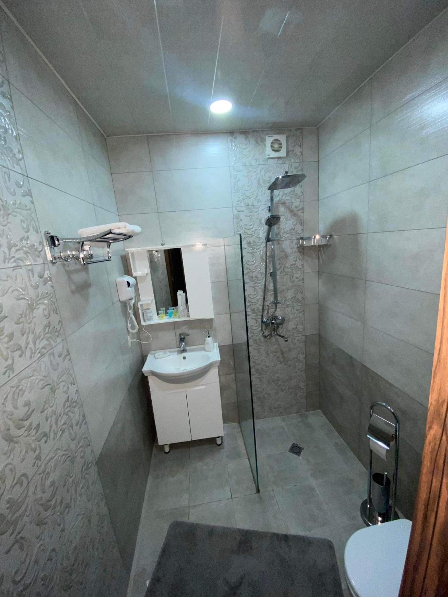 ホテル Golden Star Kazbegi 部屋 写真