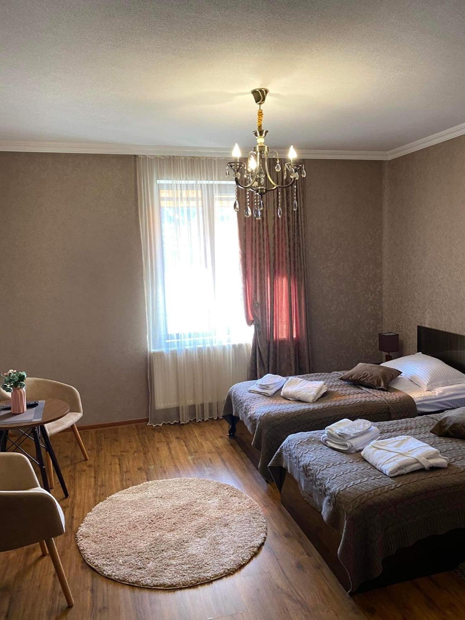ホテル Golden Star Kazbegi 部屋 写真